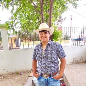 Meet your Posher, Victor